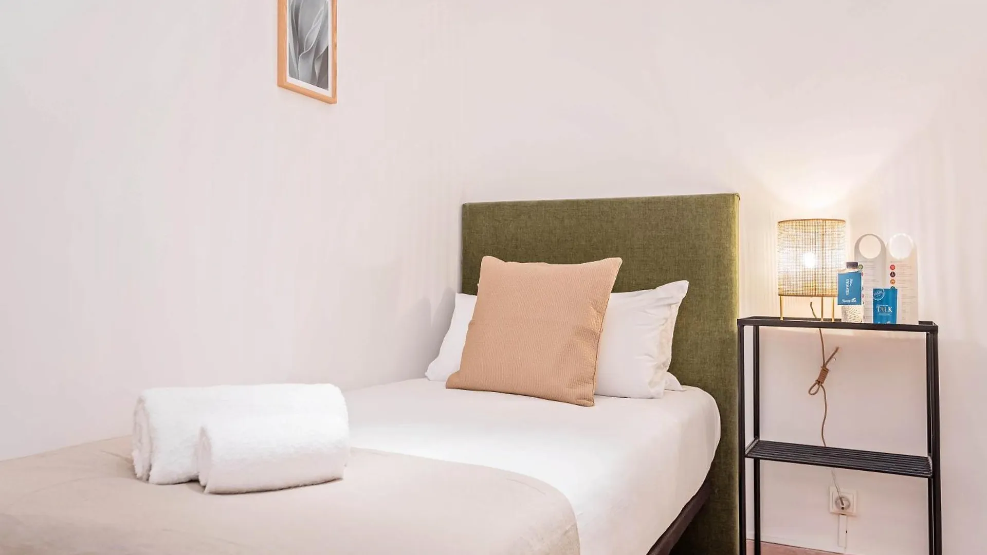 Rocafort In Eixample Барселона 0*,  Испания