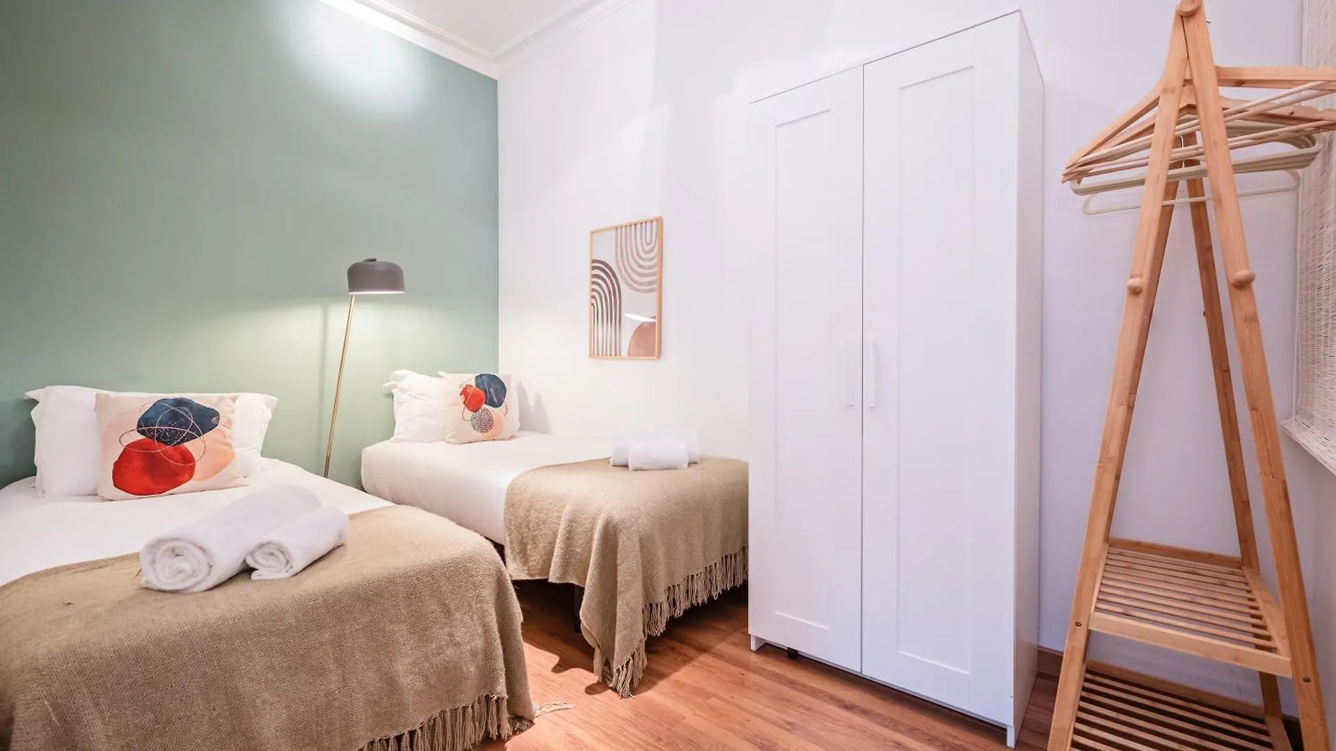 Apartamento Rocafort In Eixample Barcelona