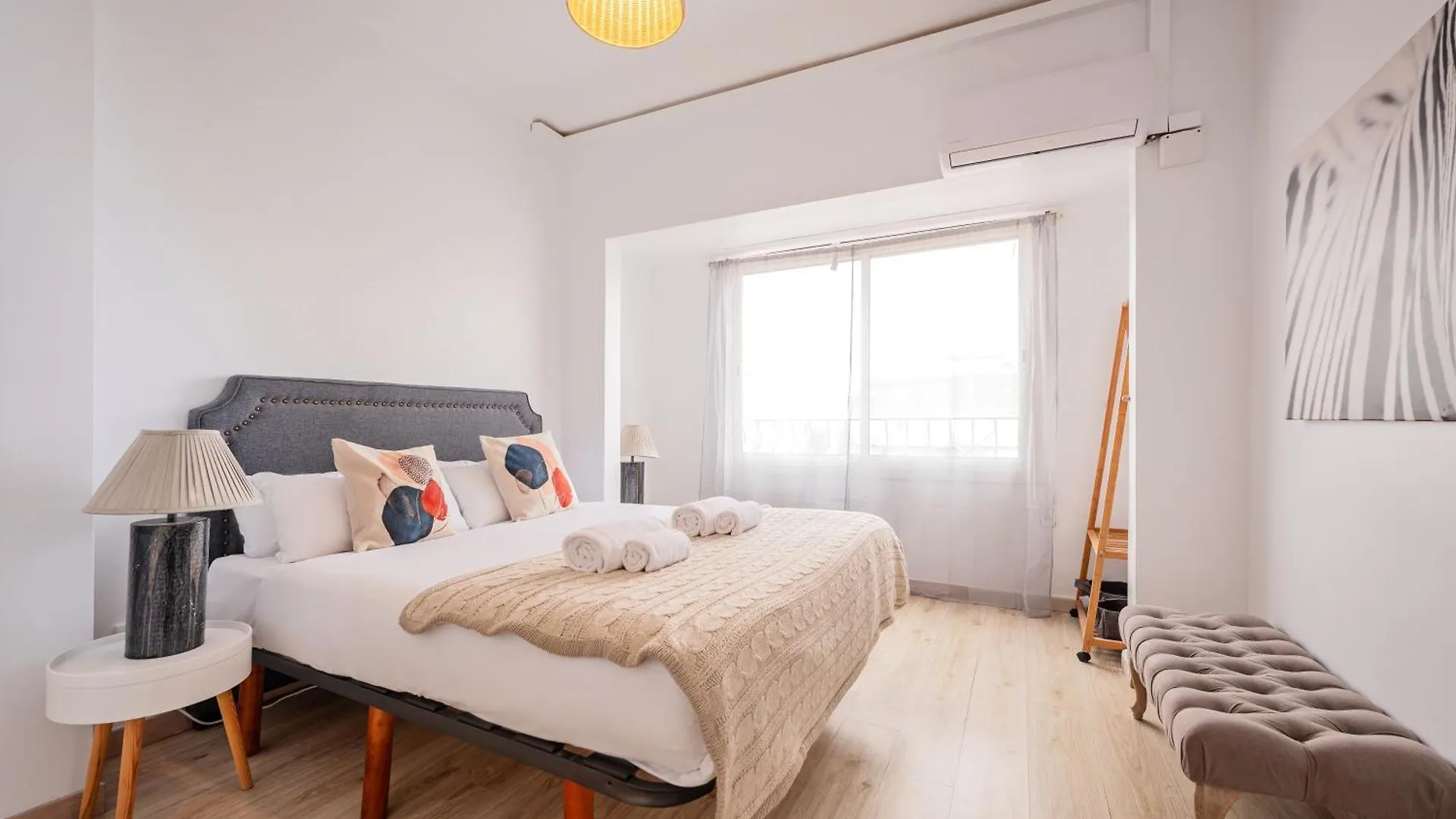 Apartamento Rocafort In Eixample Barcelona