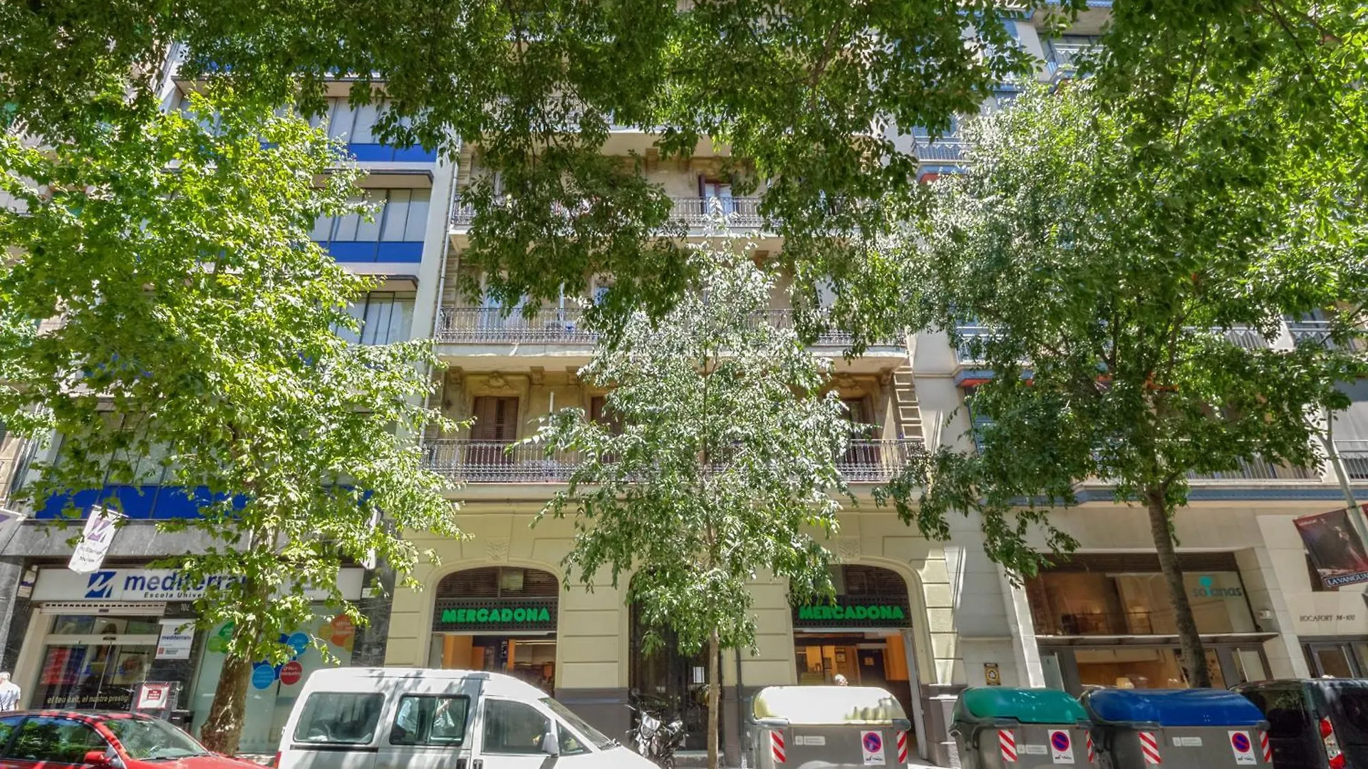 Rocafort In Eixample Barcelona Apartamento